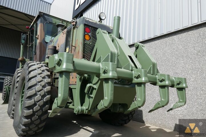 Greideris Caterpillar 130G Ex-army