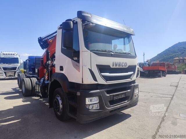 мобільний кран Iveco Stralis 260S46 XP