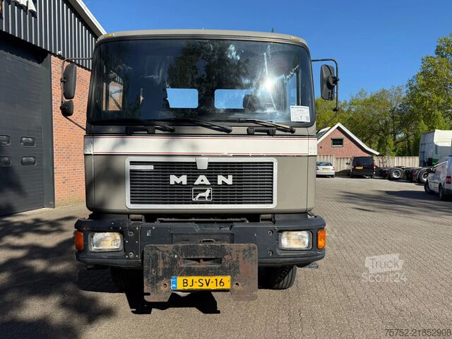 Containertransport MAN 19.230 4x4 Allrad Full steel Portaalarm NL Truc...