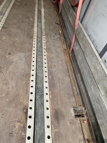 Auflieger mit Pritsche & Plane KÖGEL SN Standard Joloda_ Rungentaschen_ BPW_ Hubdach