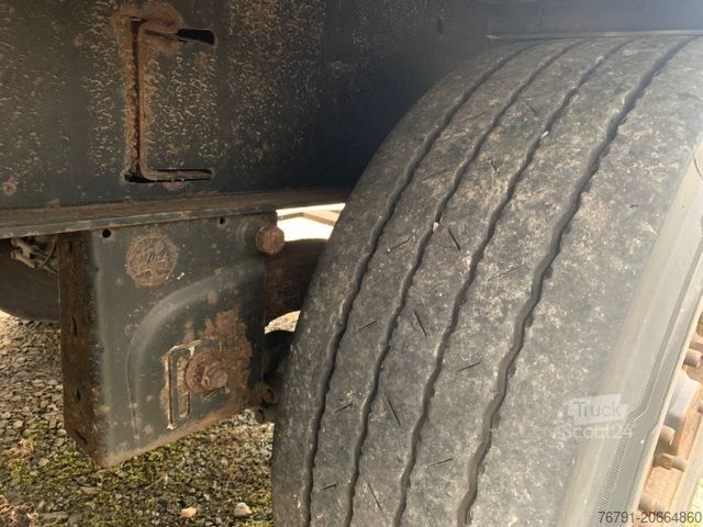 Auflieger mit Pritsche & Plane KÖGEL SN Standard Joloda_ Rungentaschen_ BPW_ Hubdach