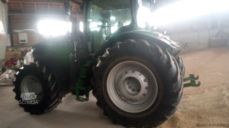 трактор John Deere