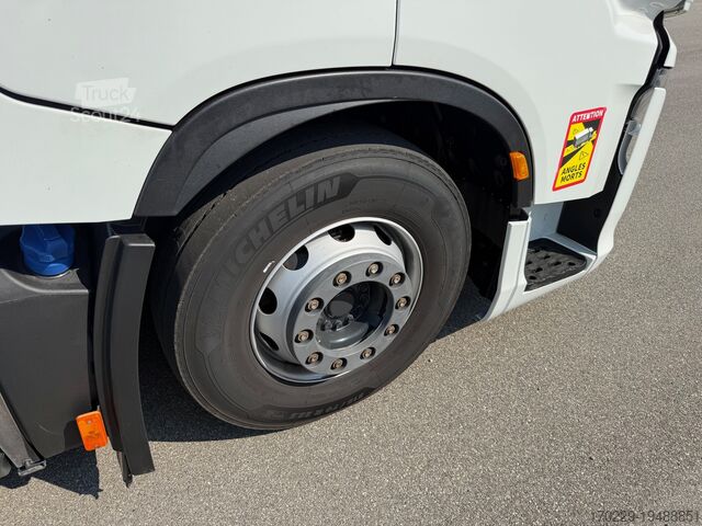 Tracteur routier standard Iveco s-.way 480