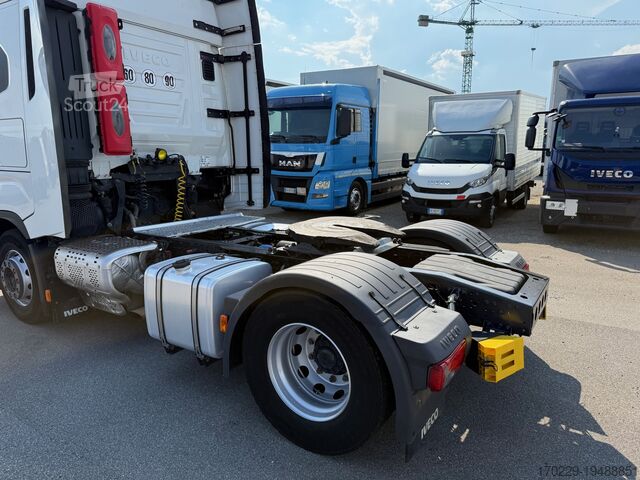 Tracteur routier standard Iveco s-.way 480