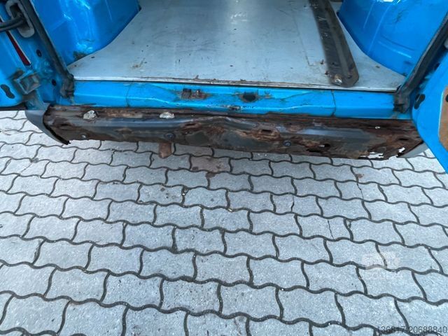 Panelinis furgonas FORD Transit Connect Kasten T220 8-fach bereift