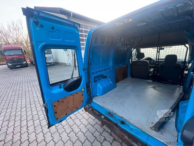 Panelinis furgonas FORD Transit Connect Kasten T220 8-fach bereift