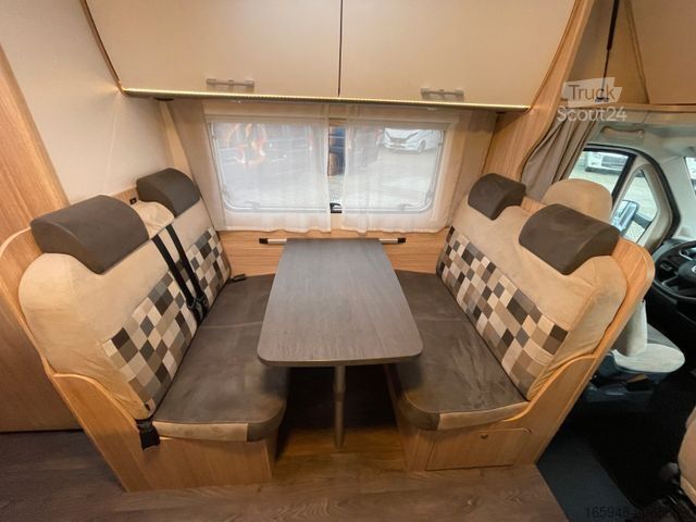 Alkoven Wohnmobil SUNLIGHT A 68 | Wenig KM* Markise | RFK | Viel Staurraum!