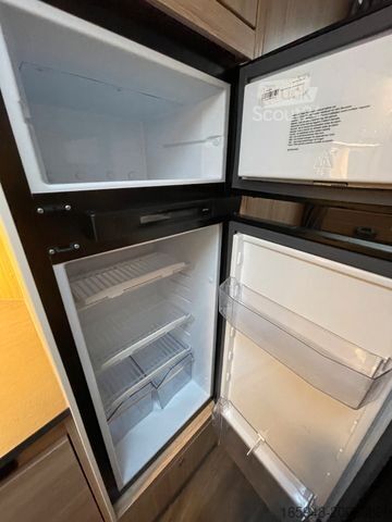 Alkoven Wohnmobil SUNLIGHT A 68 | Wenig KM* Markise | RFK | Viel Staurraum!