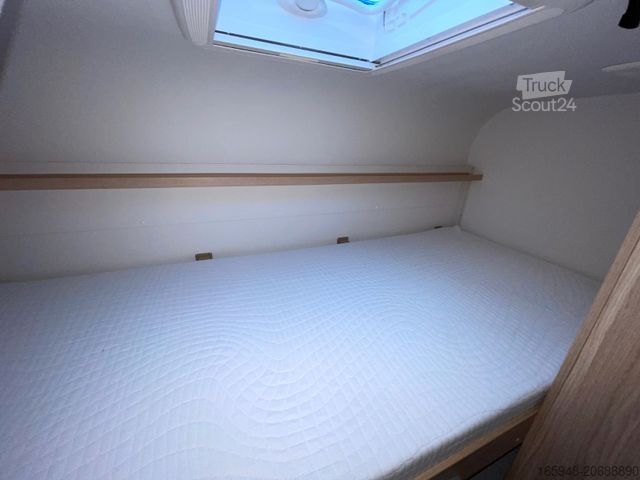 Alkoven Wohnmobil SUNLIGHT A 68 | Wenig KM* Markise | RFK | Viel Staurraum!