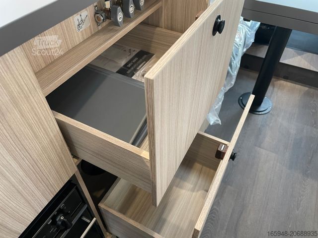 Halvintegreret autocamper GLUECKSMOBIL C 70 DL *Automatik*nur 2,12 m*Face2Face