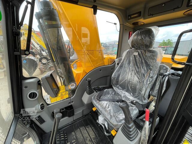 Teleskopgravemaskin JCB 245 HD LR