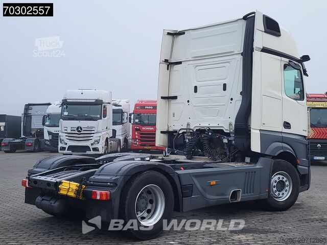 Standard-SZM Mercedes Actros 1845 4X2 GigaSpace Retarder MirrorCam Na...