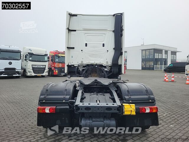 Standard-SZM Mercedes Actros 1845 4X2 GigaSpace Retarder MirrorCam Na...