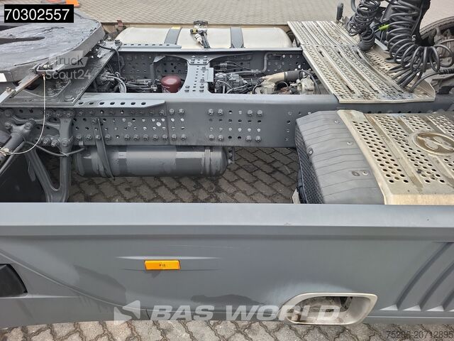Standard-SZM Mercedes Actros 1845 4X2 GigaSpace Retarder MirrorCam Na...