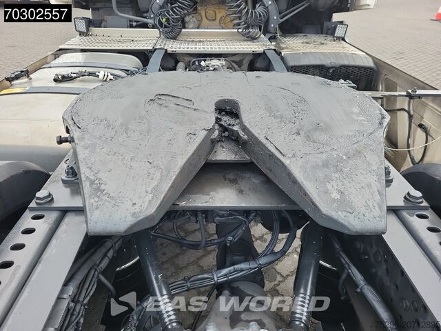 Standard-SZM Mercedes Actros 1845 4X2 GigaSpace Retarder MirrorCam Na...