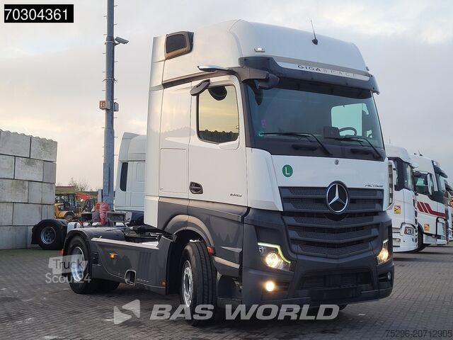 Standard-SZM Mercedes Actros 1845 4X2 GigaSpace Retarder MirrorCam Na...