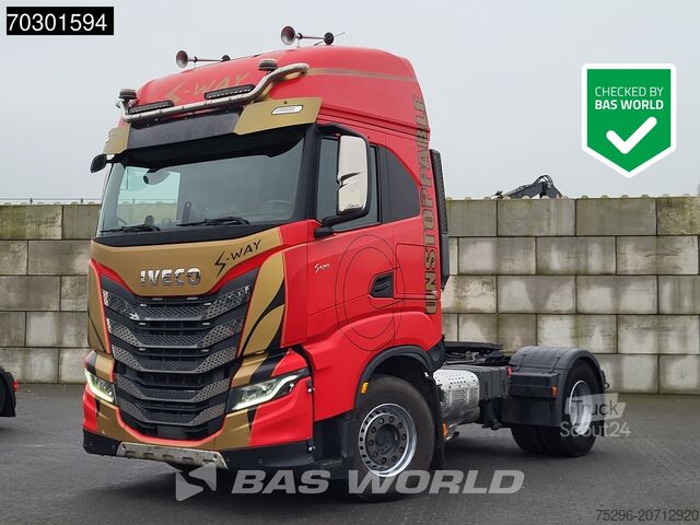 Standard tractor Iveco S-Way 570 4X2 Retarder LED Navi