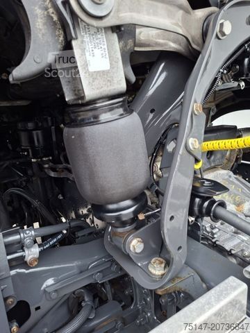 Kamion za prevoz opasnih materija MERCEDES-BENZ 1840 LS Actros 4x2 Classic Space ADR / Gefahrgut