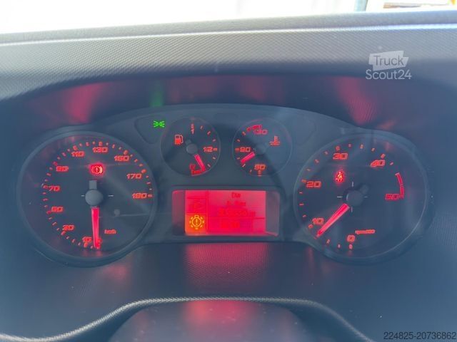 Furgone chiuso IVECO DAILY 35S14 KOFFERAUFBAU+LBW*2017*TÜV*EURO6*