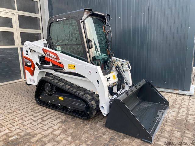 Valjak za puteve BOBCAT T 450 Raupe Full Option !!!