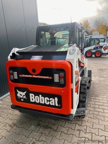 Valjak za puteve BOBCAT T 450 Raupe Full Option !!!