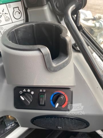 Valjak za puteve BOBCAT T 450 Raupe Full Option !!!