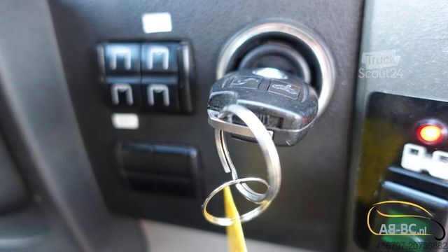 Kleinbus MERCEDES-BENZ Sprinter Mid City, 15 Sitze