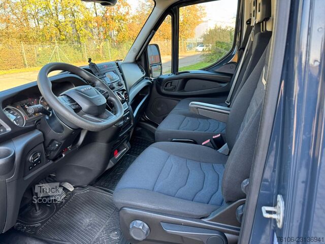 Kombi vozilo sa ceradom IVECO Daily 72C18 Hi-Matic Pritsche Plane+LBW