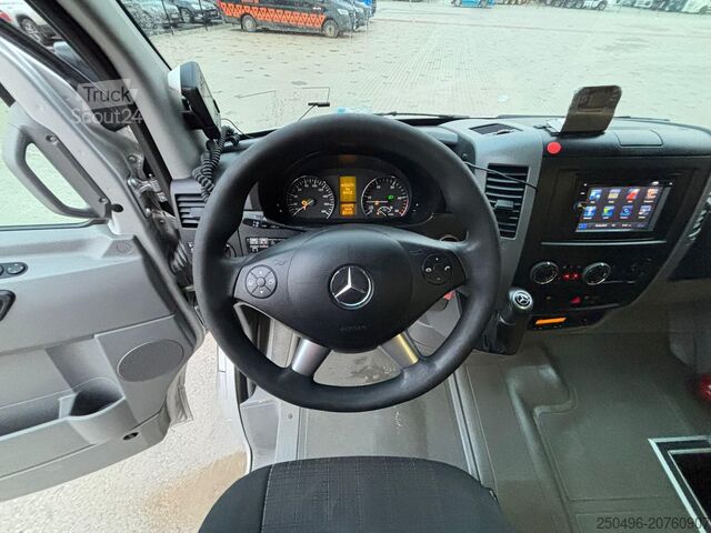 Mikroautobuss Mercedes-Benz Sprinter 519CDI 16 + 1 SEATS / AC