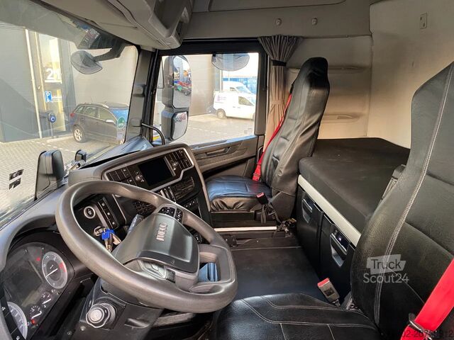 Standard-SZM Iveco S-WAY 480 / Intarder / Hydraulic