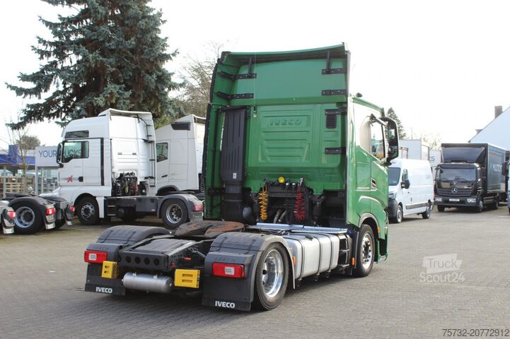 Véhicule tracteur volume Iveco S-Way 510 Retarder Alufelgen Navi 2 x Kühlbox