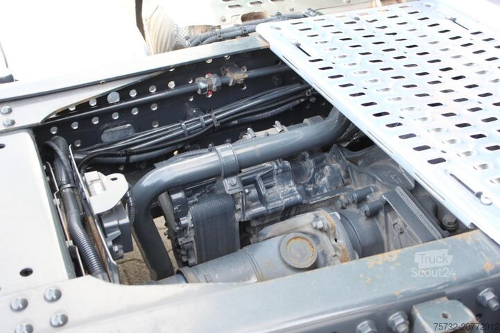 Véhicule tracteur volume Iveco S-Way 510 Retarder Alufelgen Navi 2 x Kühlbox