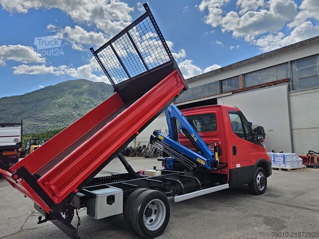 Kravas automašīna ar furgonu un celtni Iveco Daily 35-120