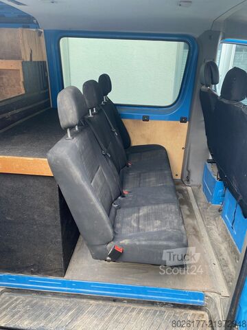 Slēgtais furgons Mercedes Benz Sprinter 316