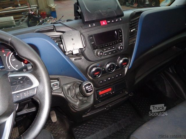 Abschleppwagen IVECO 70C18 - Tel.