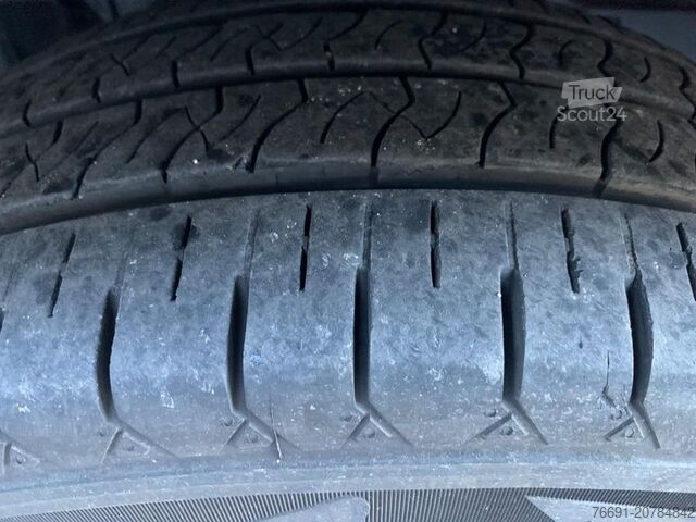 Ploščati dostavnik Iveco Daily 35s14   Furgone 4,40 mt. - Euro 6 -