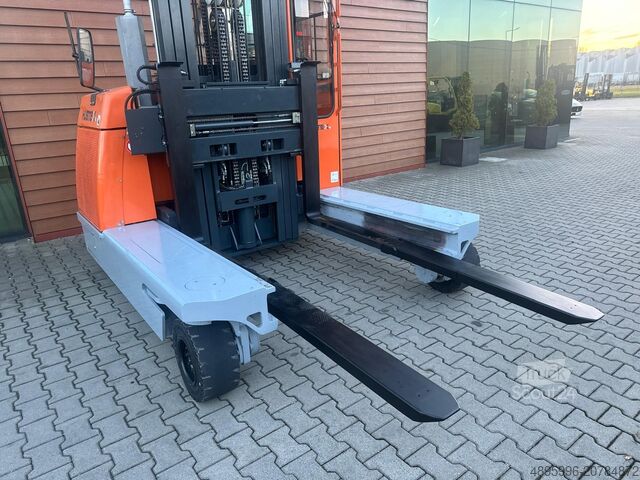 Vierwegvorkheftruck Hubtex DQ45 / 4500 kg/ Triplex /Only 3309 h