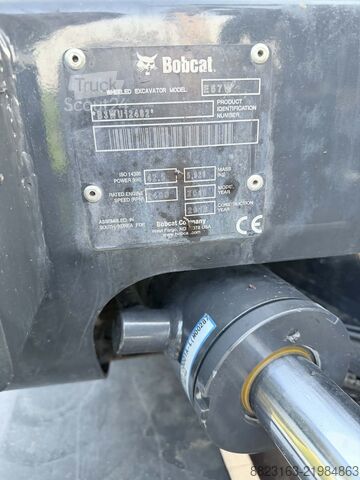 Gumikerekes kotrógép Bobcat EW57 Tiltrotator EW57