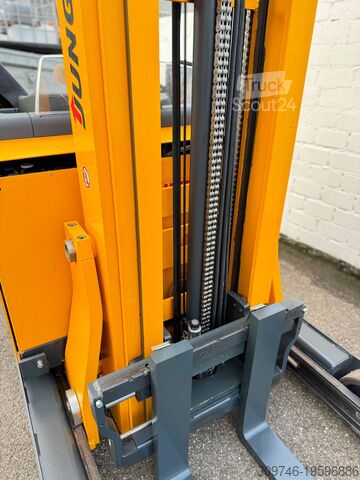 Φορτηγό προσέγγισης Jungheinrich ETV 320 - Service Neu - Batterie 80% - 11.51M Hub - 2t