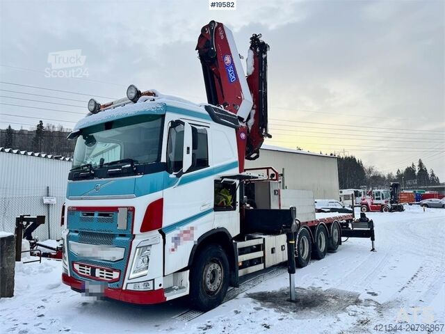 Kranbil Volvo FH540 8x4 Tridem Crane truck w/ 50 t/m HMF crane w