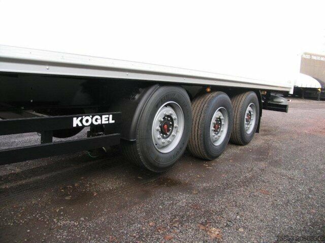 Semirreboque baú Trockenfracht Kofferauflieger Rolltor