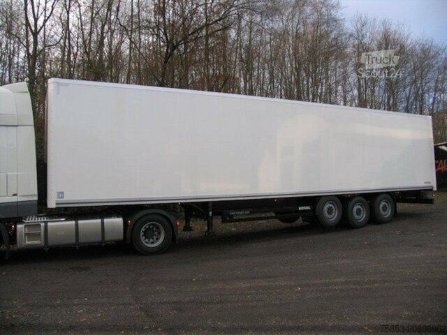 Semirreboque baú  Trockenfracht Kofferauflieger Rolltor