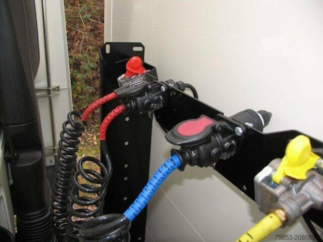 Semirreboque baú Trockenfracht Kofferauflieger Rolltor