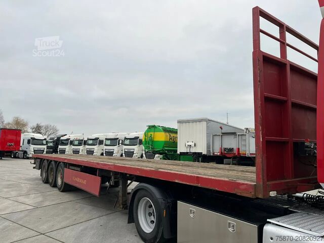 Platform trailer Pacton T3-001