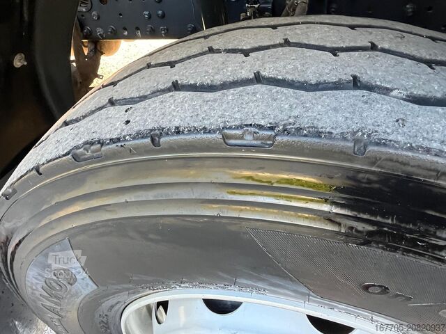 Betonmischer LKW Iveco Trakker 450