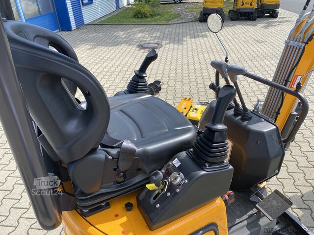 Mini excavator cu pachet mare de accesorii Berger Kraus BK1300JSR mit Kubota Motor + Schwenkarm