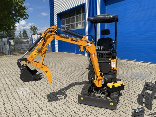 Mini excavator cu pachet mare de accesorii Berger Kraus BK1300JSR mit Kubota Motor + Schwenkarm