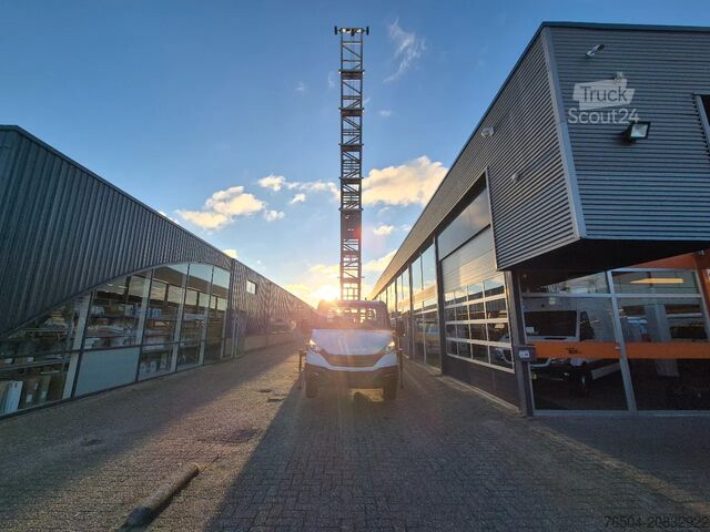 Hefplatform Iveco Daily 35S14/ Ladderlift 26m/ Leiterlift / Umzug...
