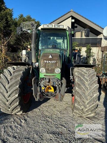 Tractor Fendt 820 VARIO