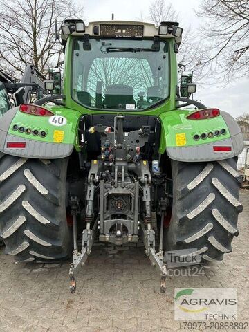 Tractor Fendt 724 VARIO S4